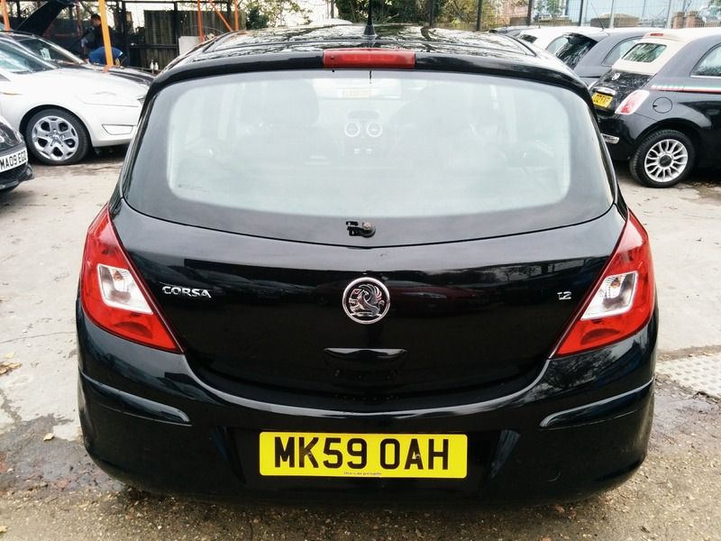 2009 Vauxhall Corsa Design 16V image 3