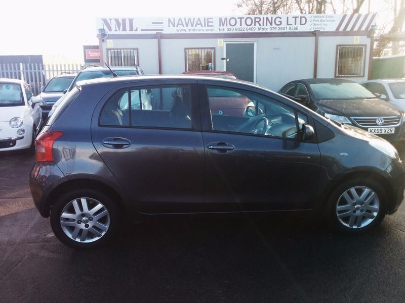 2008 Toyota Yaris TR VVTI image 3