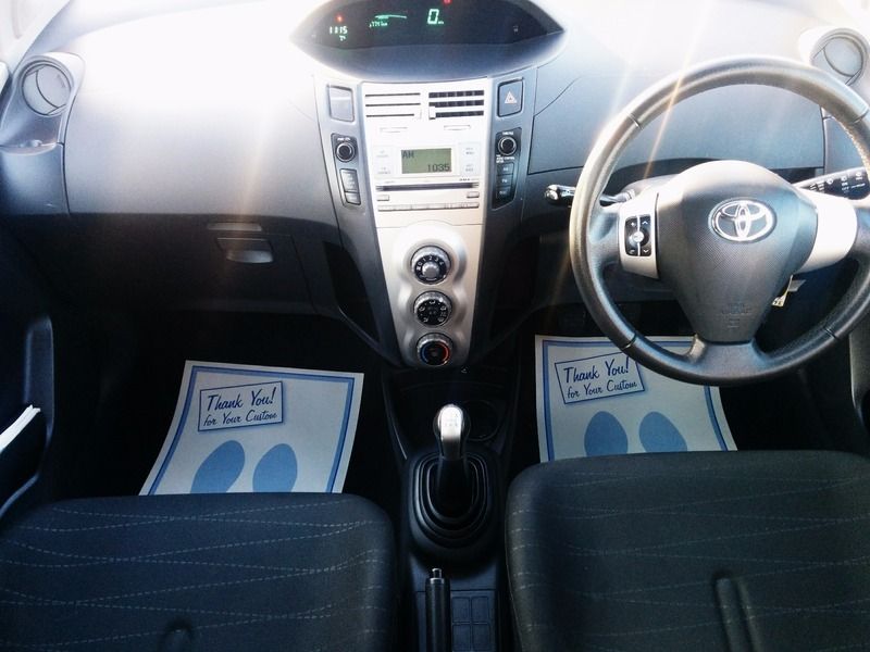 2008 Toyota Yaris TR VVTI image 4