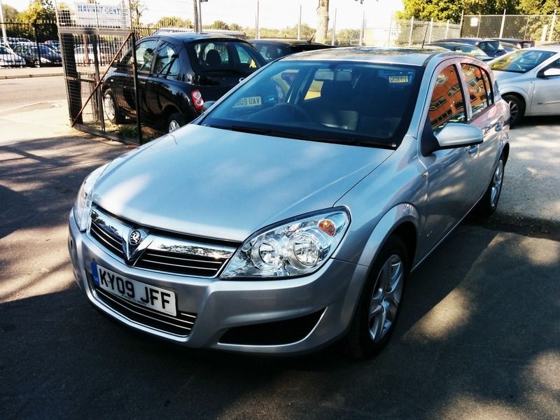 2009 Vauxhall Astra Club Cdti image 1