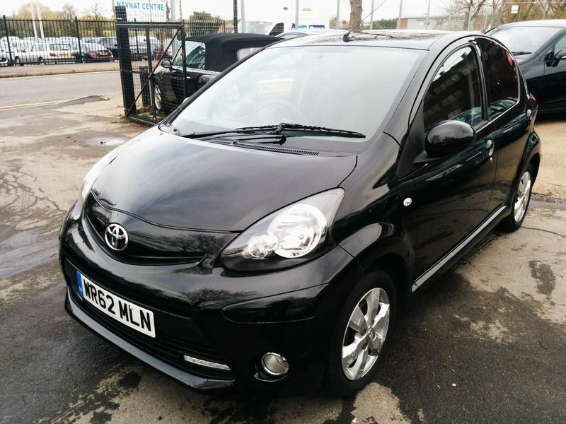2012 Toyota AYGO Vvt-i Fire AC image 1