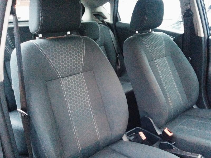 2011 Ford Fiesta Zetec 16V image 5