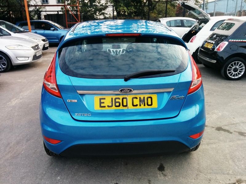 2010 Ford Fiesta Zetec TDCI image 3