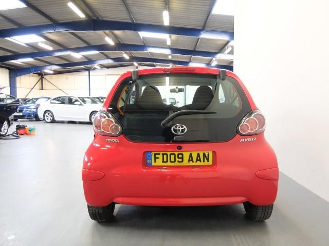 2009 TOYOTA AYGO 1.0 VVT-I PLUS 3d image 2