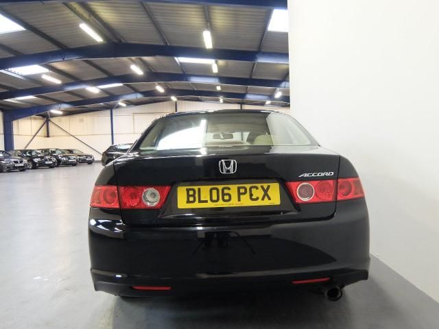 2006 HONDA ACCORD 2.0 VTEC 4d image 2