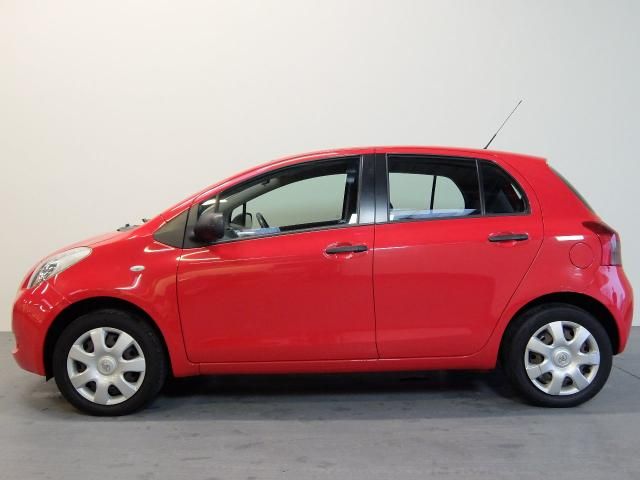 2008 TOYOTA YARIS 1.0 T2 VVT-I 5d image 2