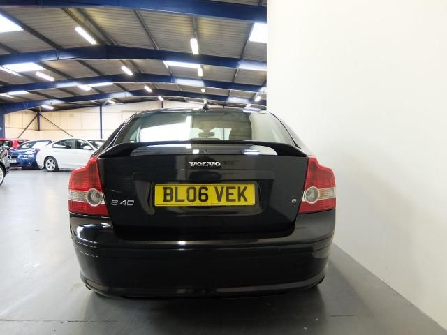 2006 VOLVO S40 1.8 SPORT 4d image 3