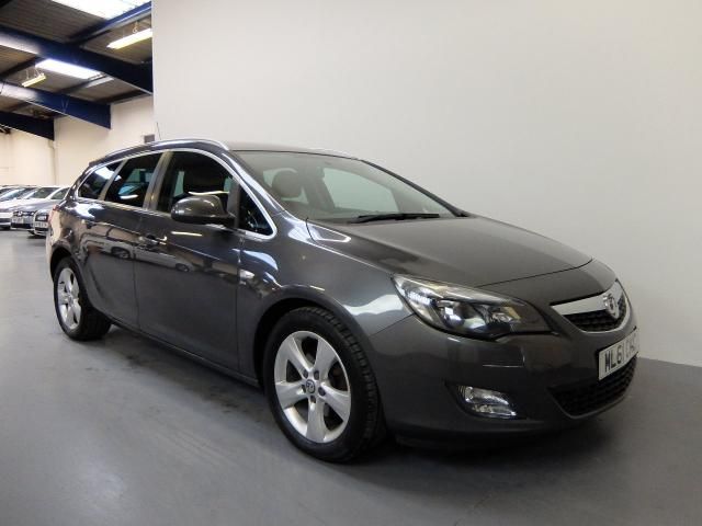 2011 VAUXHALL ASTRA 1.7 SRI CDTI 5d image 1