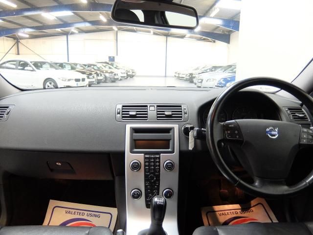 2011 VOLVO V50 1.6 DRIVE SE S 5d image 4