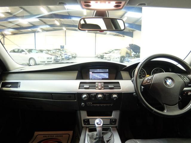 2009 BMW 5 SERIES 2.0 520D SE 5d image 4