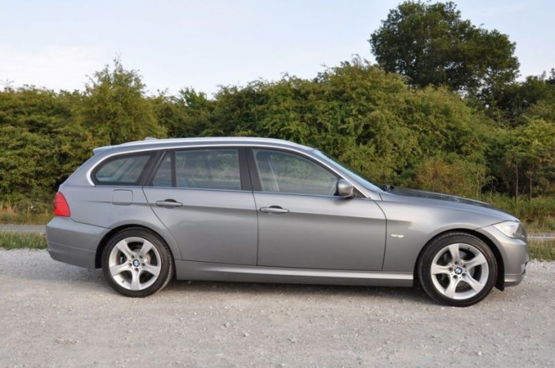 2010 BMW 3 SERIES 2.0TD 318d 5dr image 2