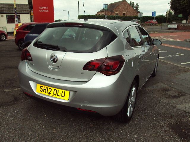 2012 VAUXHALL Astra 1.6SRi 5dr image 3