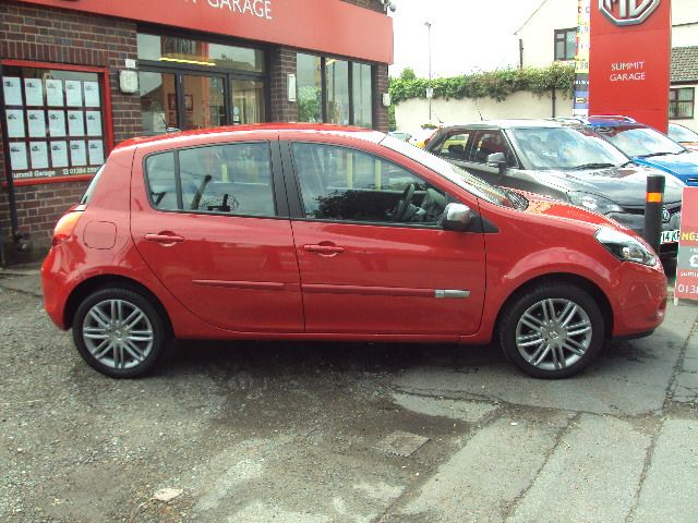 2012 RENAULT CLIO 1.2TCE TOM-TOM 5dr image 2
