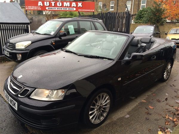 2005 Saab 9-3 2.0 Vector image 1