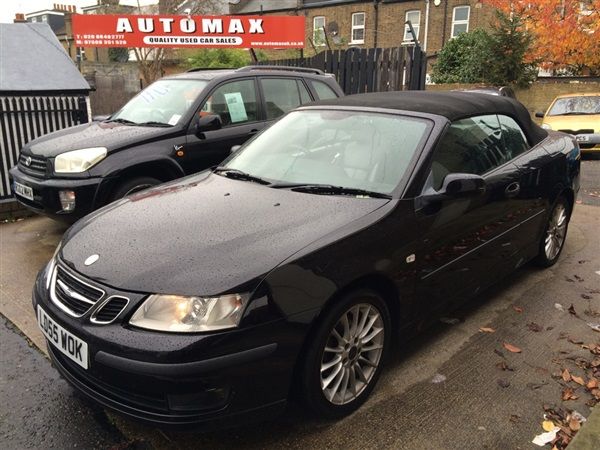 2005 Saab 9-3 2.0 Vector image 3