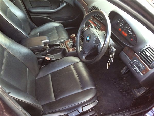 2002 BMW 318i se image 4