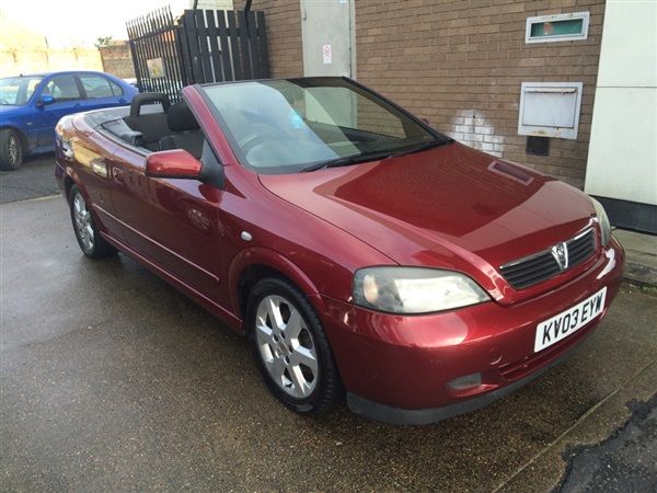 2003 Vauxhall Astra 1.8 i 16v image 2