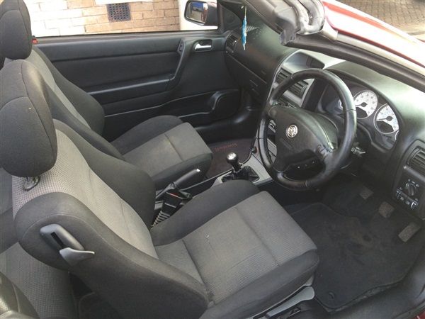 2003 Vauxhall Astra 1.8 i 16v image 4