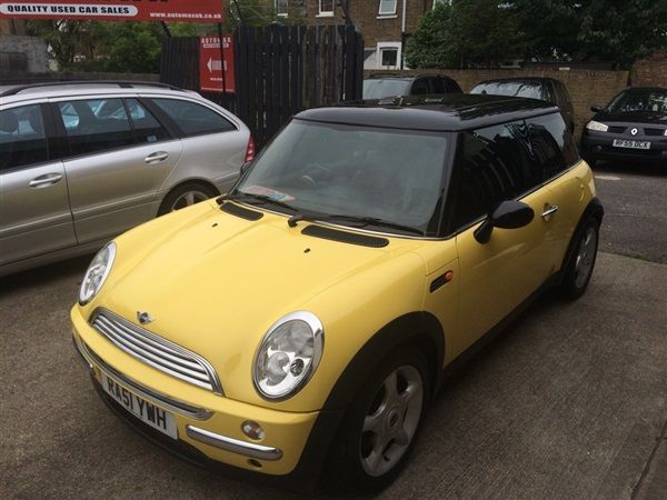 2002 Mini 1.6 Cooper 3dr image 1