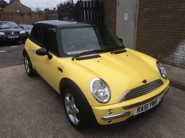 2002 Mini 1.6 Cooper 3dr image 2