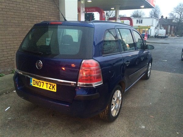 2007 Vauxhall Zafira 1.8 i 16v Life image 3