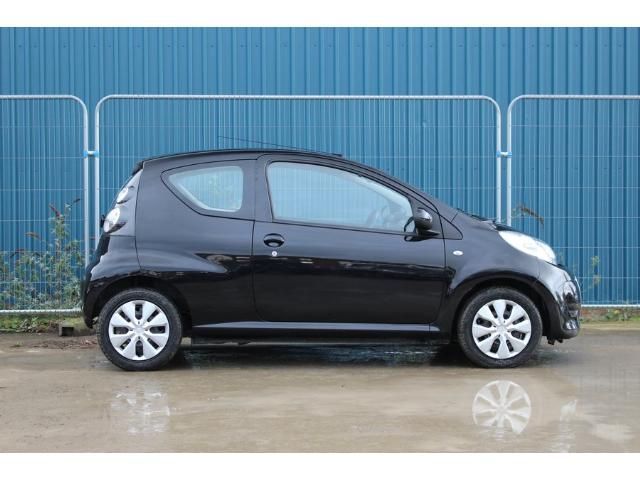 2010 Citroen C1 1.0 VTR image 3