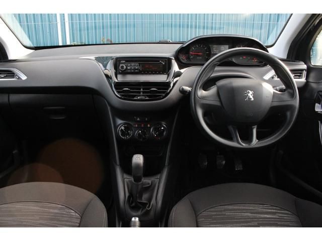 2012 Peugeot 208 1.2 VTi 82 Access+ image 4
