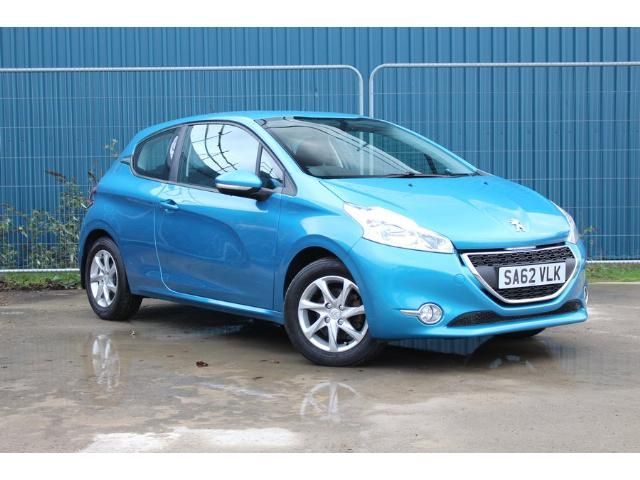 2012 Peugeot 208 1.2 VTi 82 Active image 1