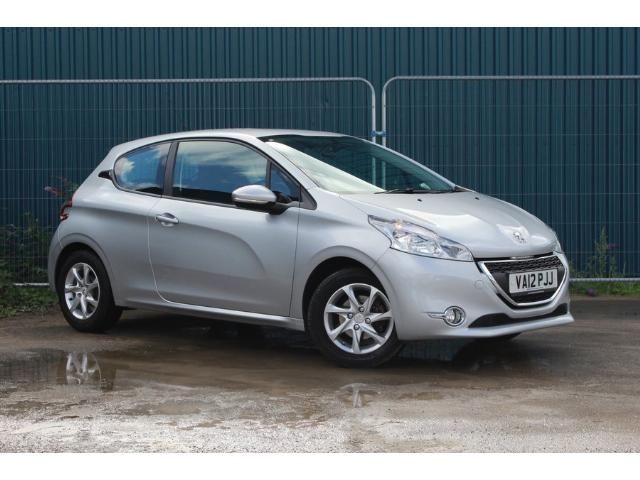 2012 Peugeot 208 1.2 VTi 82 Active image 1