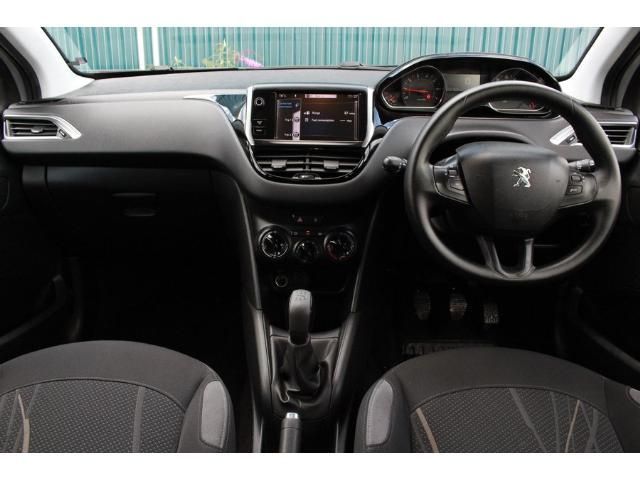 2012 Peugeot 208 1.2 VTi 82 Active image 4