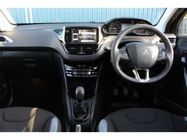 2013 Peugeot 208 1.6 VTi 120 Allure image 4