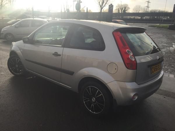 2006 Ford Fiesta 1.25 Zetec 3dr image 2
