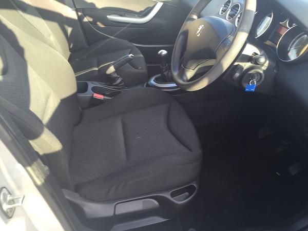 2010 Peugeot 308 Sw 1.6 HDi S 5dr image 4