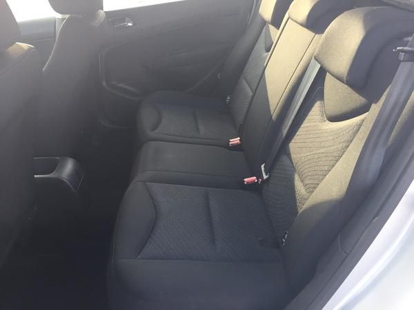 2010 Peugeot 308 Sw 1.6 HDi S 5dr image 5