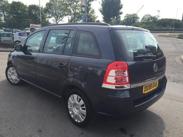 2010 Vauxhall Zafira 1.6 i 16v Life 5dr image 2