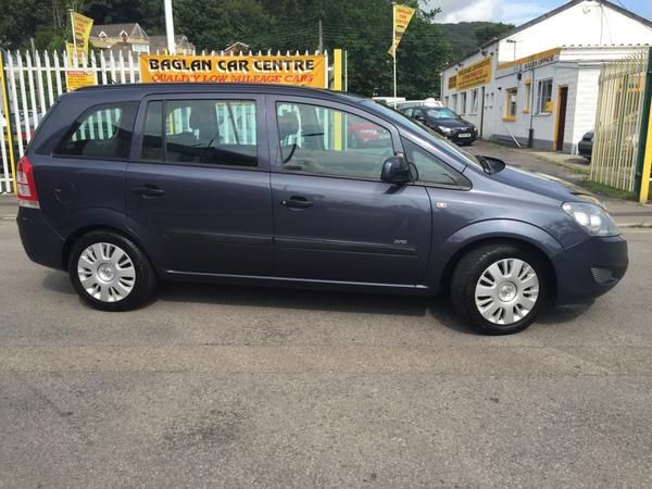 2010 Vauxhall Zafira 1.6 i 16v Life 5dr image 3