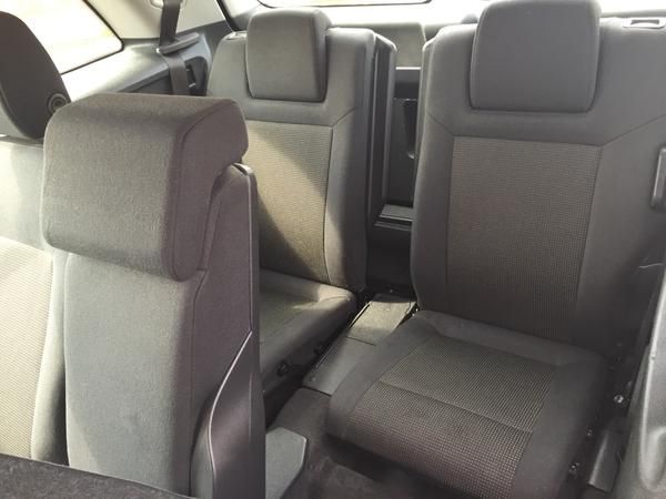 2010 Vauxhall Zafira 1.6 i 16v Life 5dr image 5