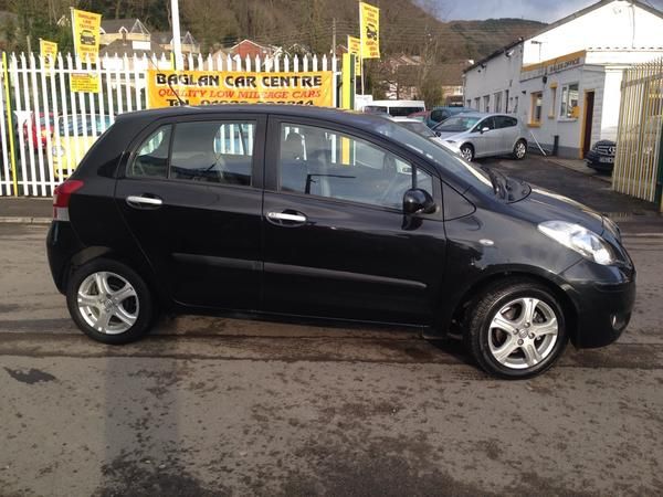 2010 Toyota Yaris 1.0 TR 5dr image 3