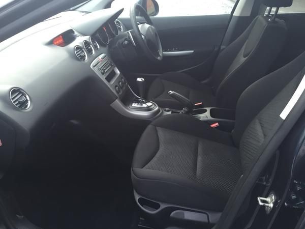 2012 Peugeot 308 Sw 1.6 e-HDi 5dr image 5