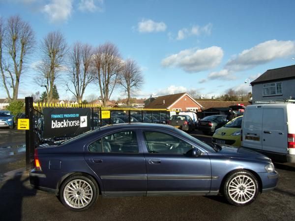 2001 Volvo S60 2.4 T S 4dr image 2