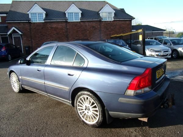 2001 Volvo S60 2.4 T S 4dr image 3