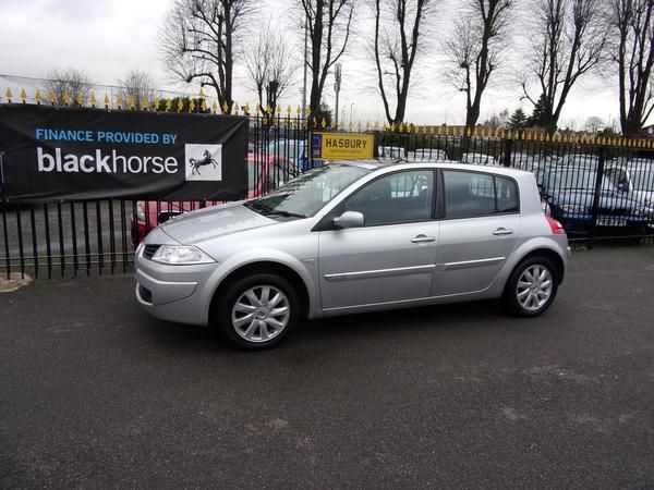2006 Renault Megane 1.4 16v 5dr image 1