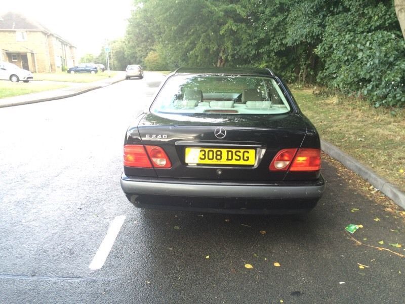 1990 Mercedes e240 2.4 12 month mot! image 6