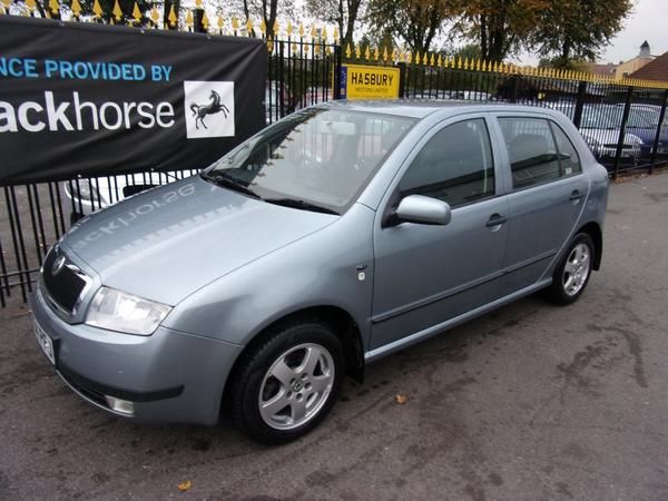 2004 Skoda Fabia 1.4 16v 5dr image 1