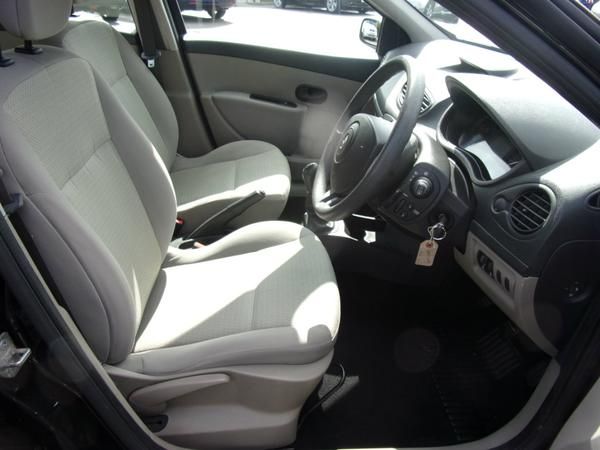 2007 Renault Clio 1.5 dCi 5dr image 5