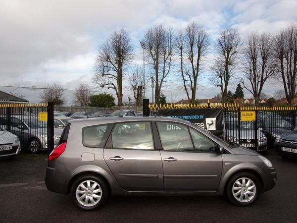 2008 Renault Grand Scenic 1.5 dCi 5dr image 2