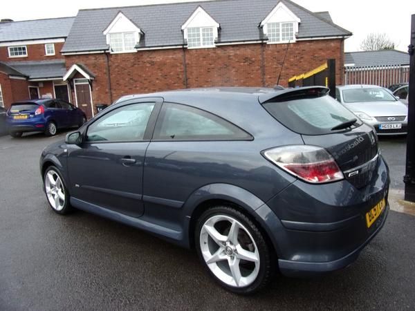 2008 Vauxhall Astra 1.9 CDTi 8v SRi Sport 3dr image 3