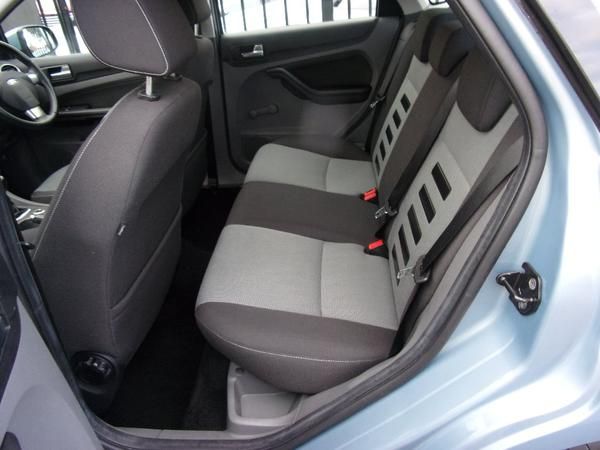 2008 Ford Focus 1.8 Zetec 5dr image 5