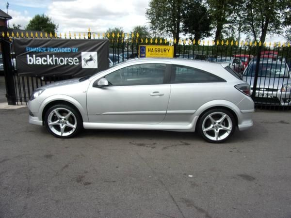 2008 Vauxhall Astra 1.8 i VVT 16v SRi Sport 3dr image 2