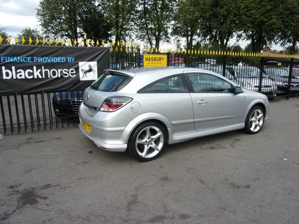 2008 Vauxhall Astra 1.8 i VVT 16v SRi Sport 3dr image 3